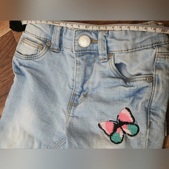 Girls Size 2 Jeans With Embroidery, Brand: Cotton On, skinny Jeans, frayed - Picture 9 of 10